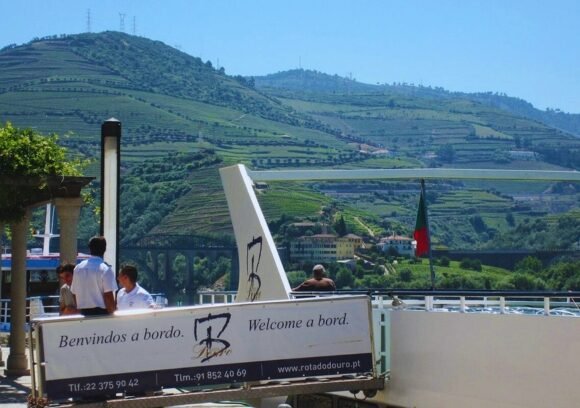 Porto | Régua | Porto Tradição do Douro com vinho a bordo - Subida