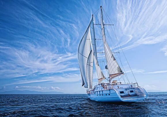 Passeio privado de barco premium em Cascais (5h)