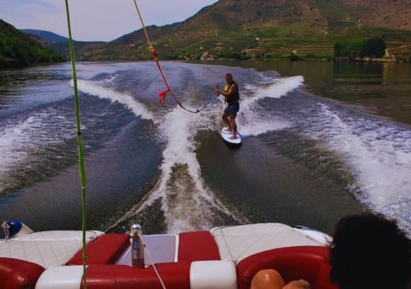 Passeio privado à senhora da Ribeira na lancha Mastercraft Gooo - Completo