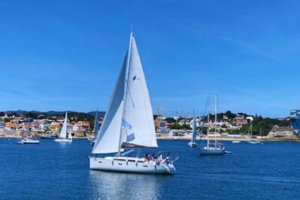 Passeio privado sail & sushi em Lisboa. Preço “Sob Consulta”(3h)